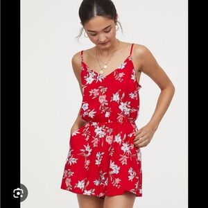 H&M Divided Red Floral Tropical Sleeveless Romper Size 6 Viscose